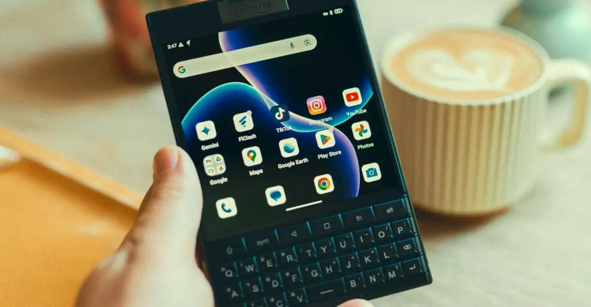 The Titan 2: Unihertz Innovates with a Bold Comeback of the Keyboard Smartphone
